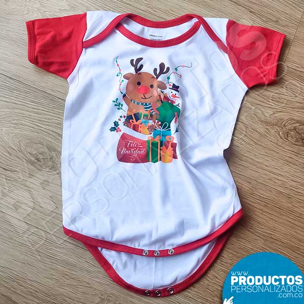 Bodie-Navidad-reno-regalos-rojo