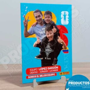 Cromo Decorativo Familia Mundialista